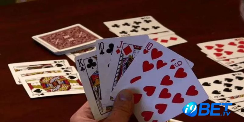 Tổng quát về game Poker là gì?